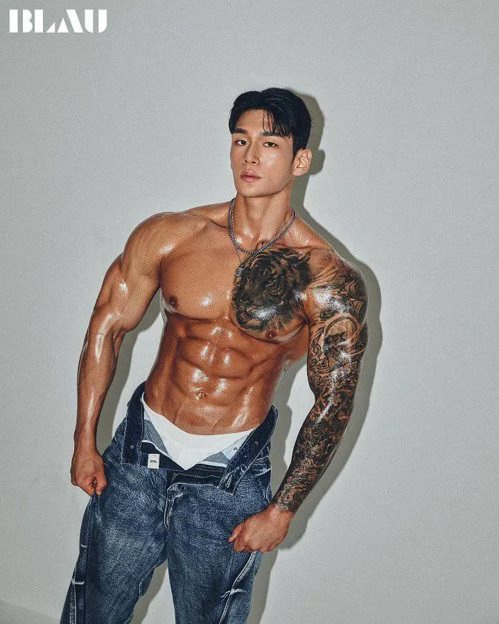 หนุ่มเกาหลีงานดี มีวาร์ป ( IG : zin___zero )