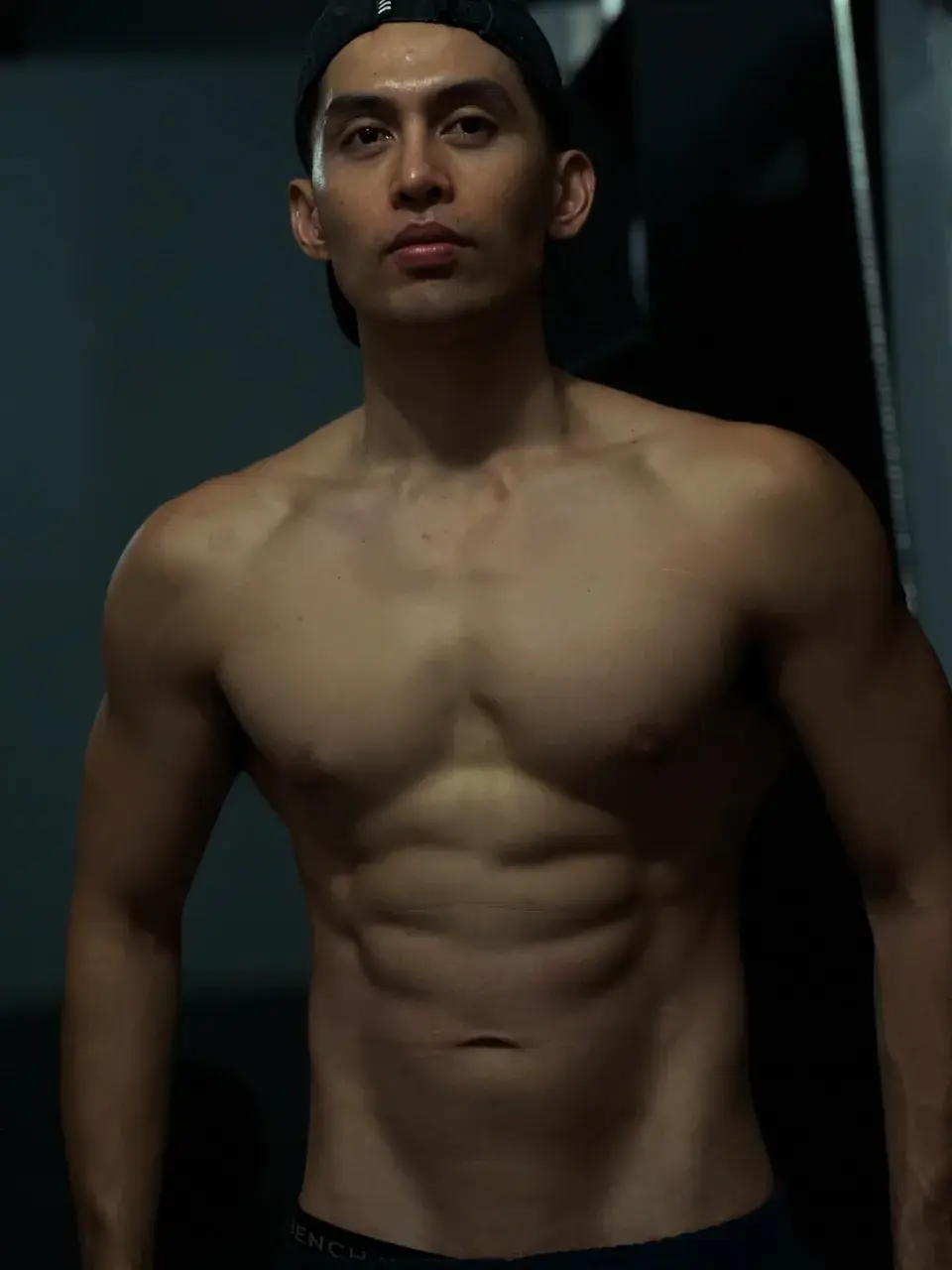 น้องบ่าวคนเข้ม