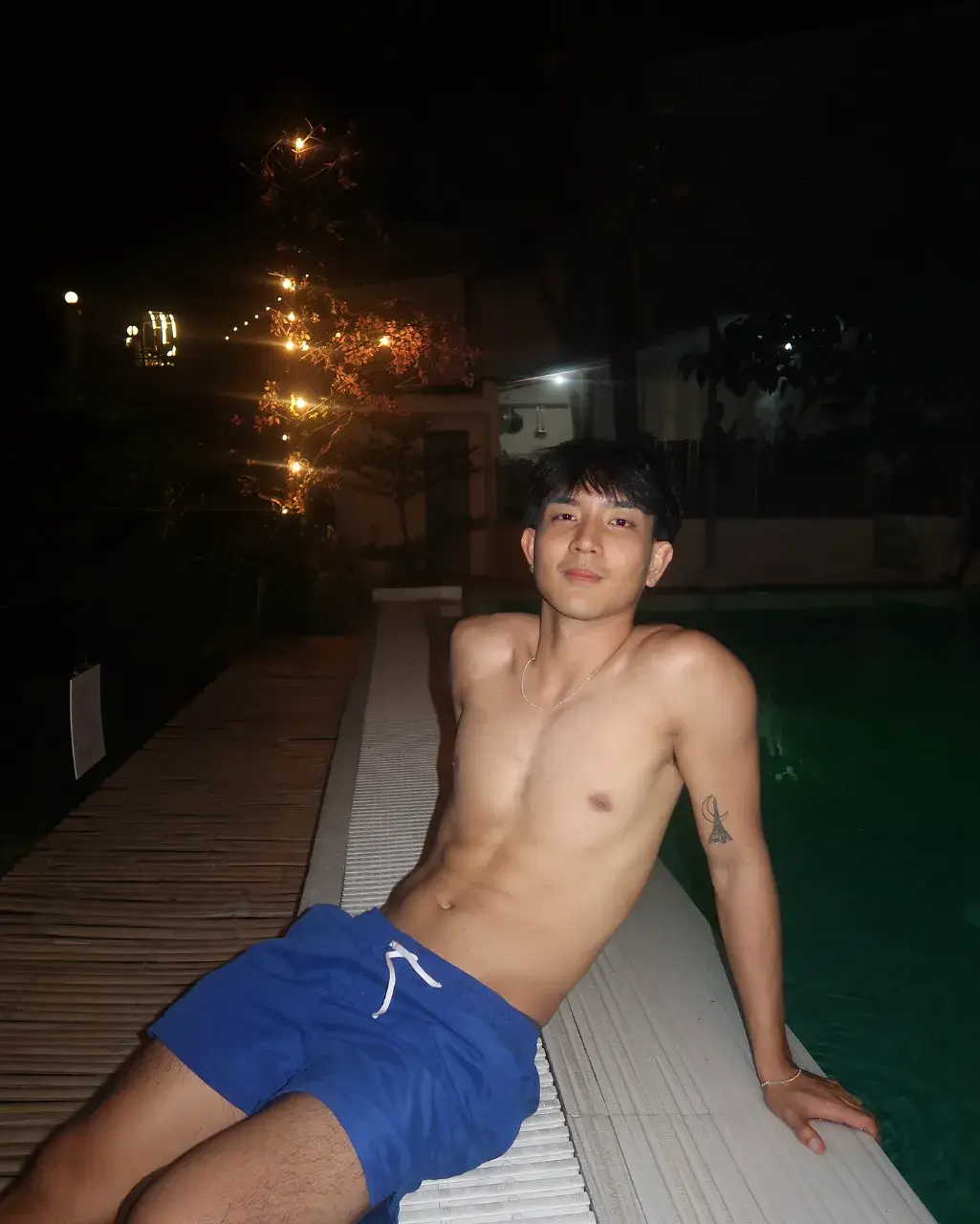 ครางงงงสิว่า ผัวววววขาาา