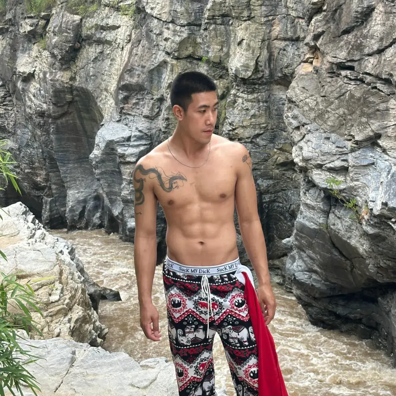 ยั่วเล็กๆ