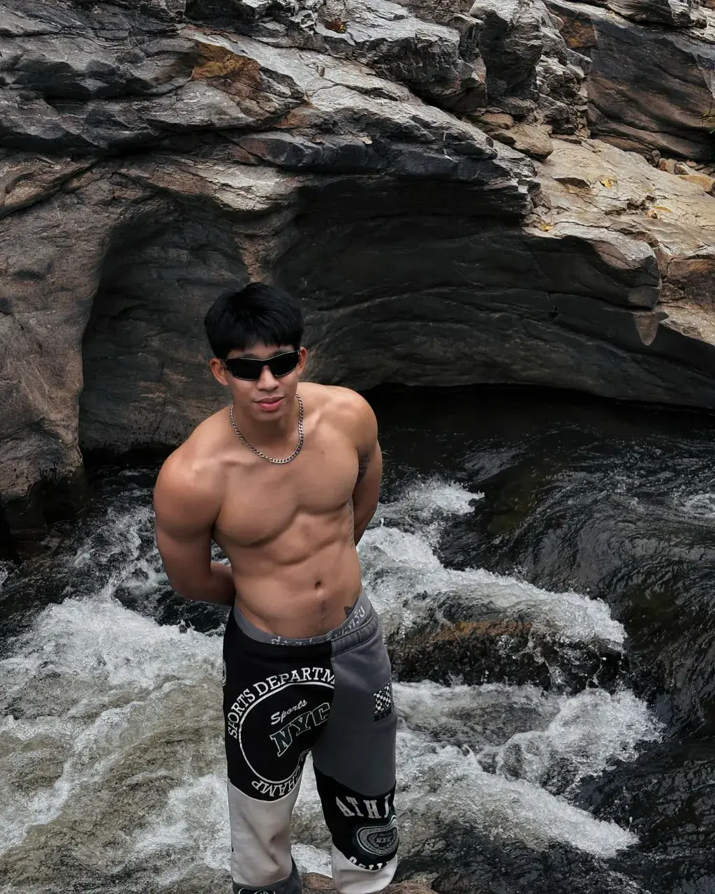 ส่องแล้วเสร็จอ่าาาส์