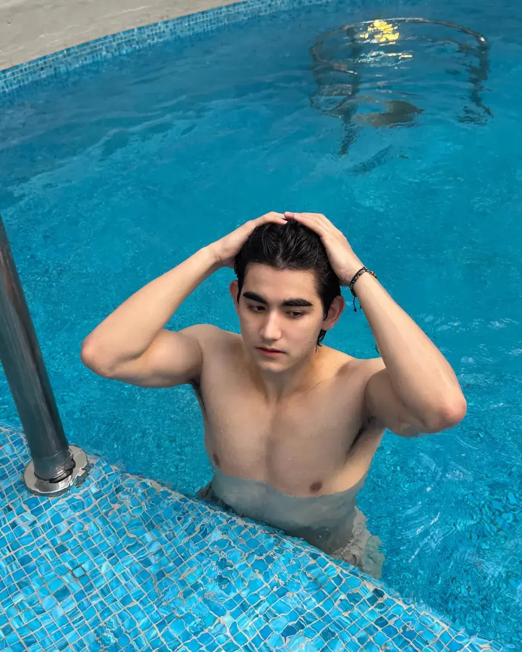 กรุบกรอบแน่นอน