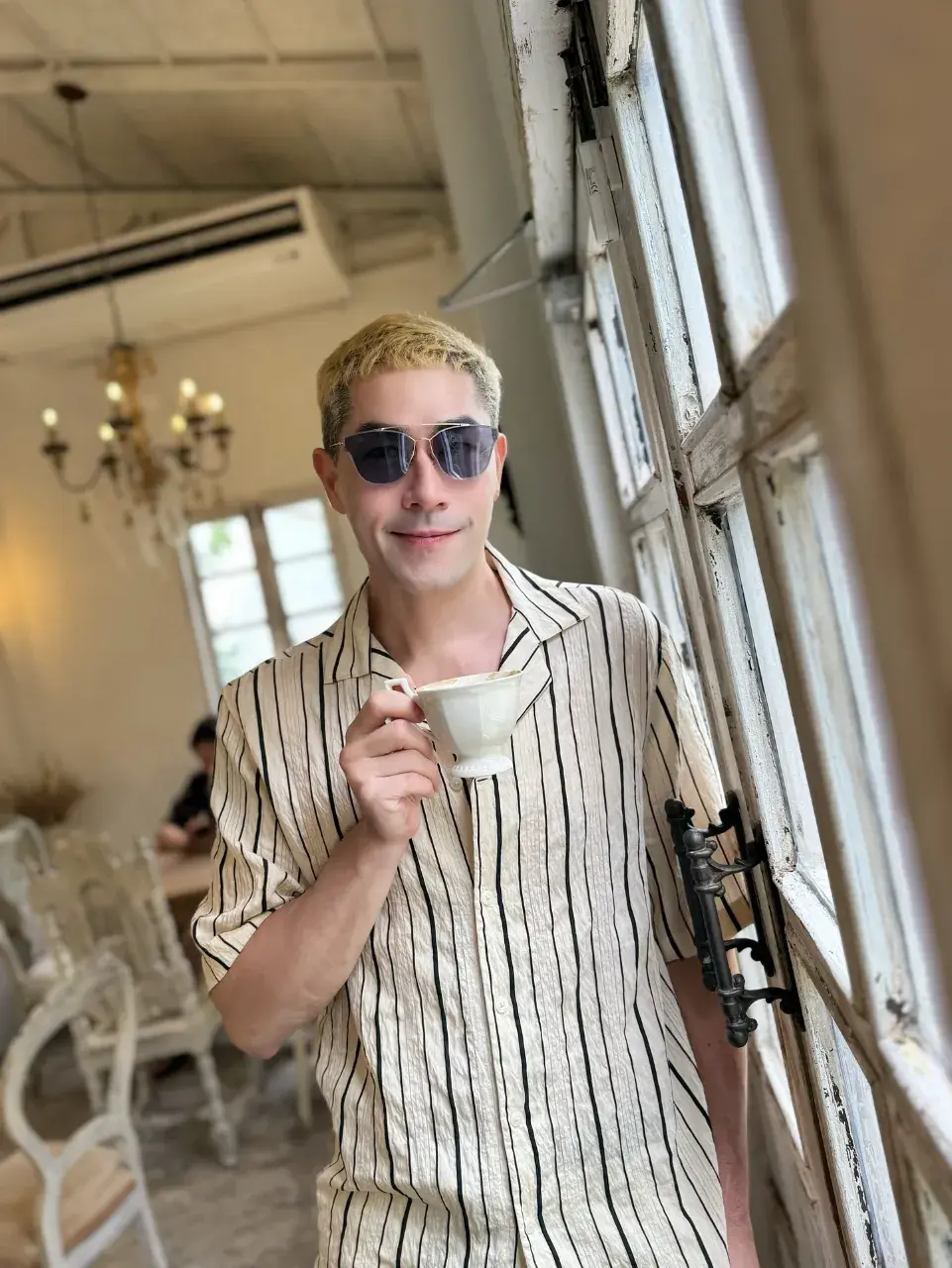 น้ำแตกกระจาย