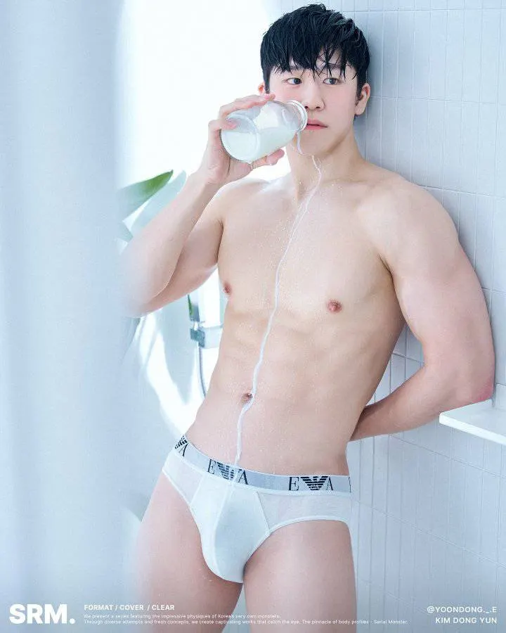 หนุ่มเกาหลีงานดี มีวาร์ป ( IG : yoondong._.e )