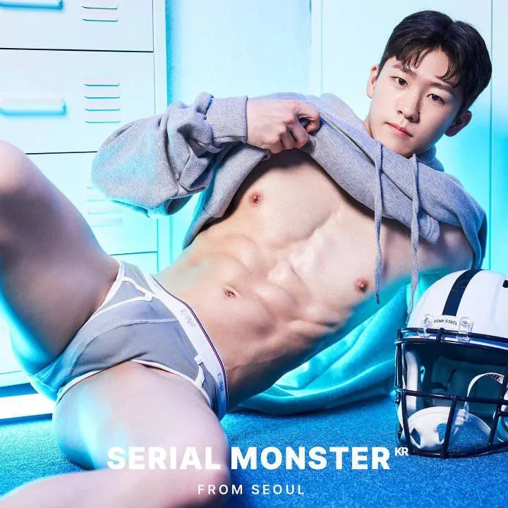 หนุ่มเกาหลีงานดี มีวาร์ป ( IG : yoondong._.e )