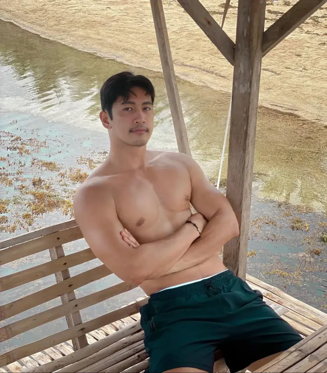 เรียบๆแต่อยากถูกเฮียเสียบจัง