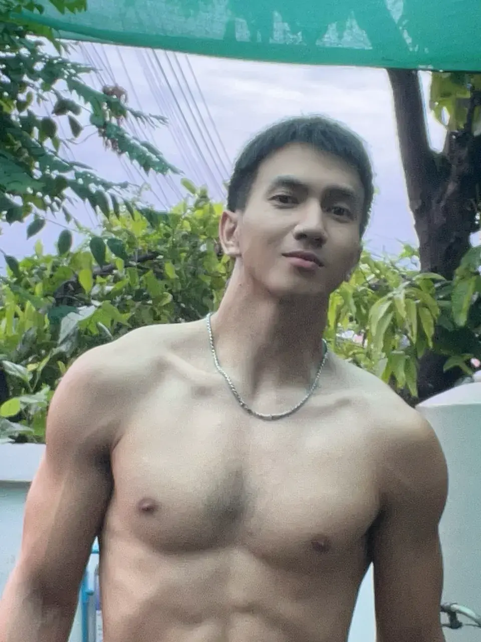 ส่องรักให้เสียเหงื่อ