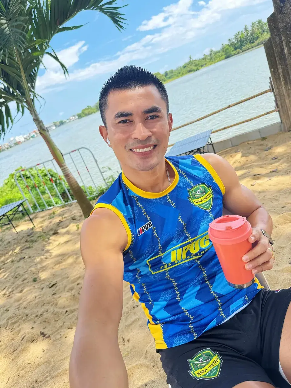 แด๊ดดแซ๋บ