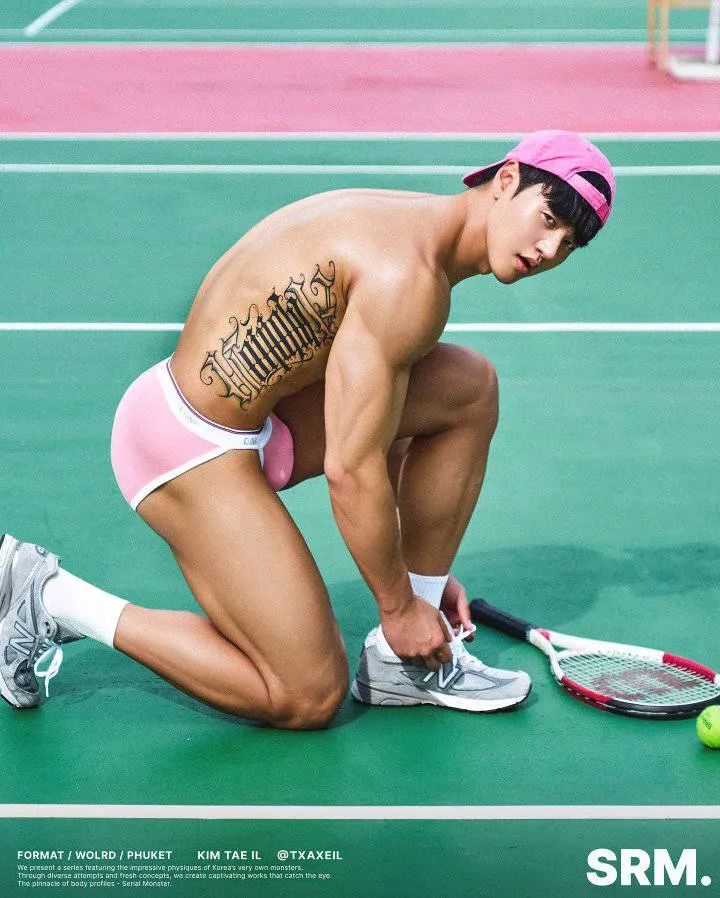 หนุ่มเกาหลีงานดี มีวาร์ป ( IG : txaxeil )