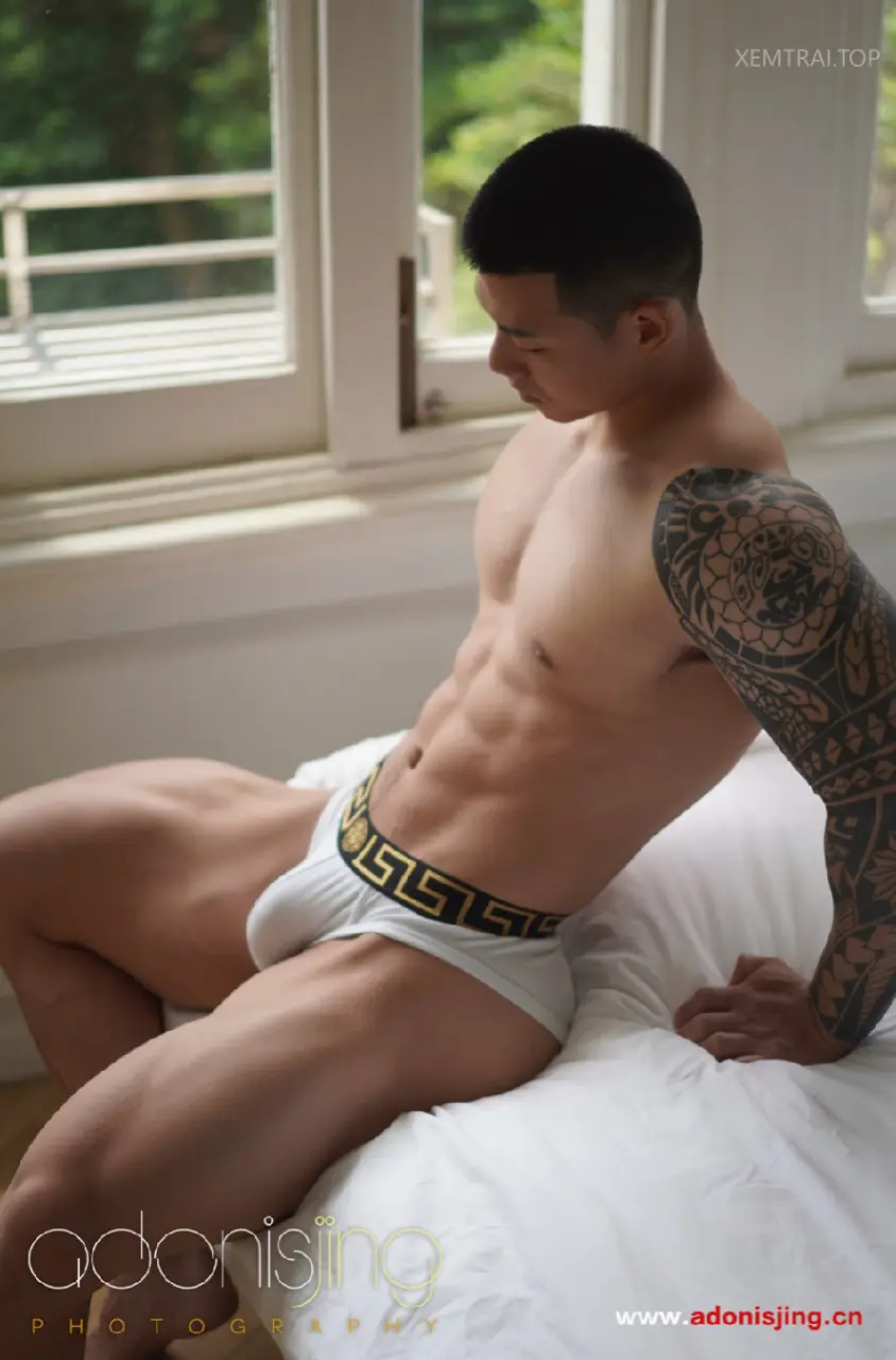 Photobook : UNIQUE 05 PART 01