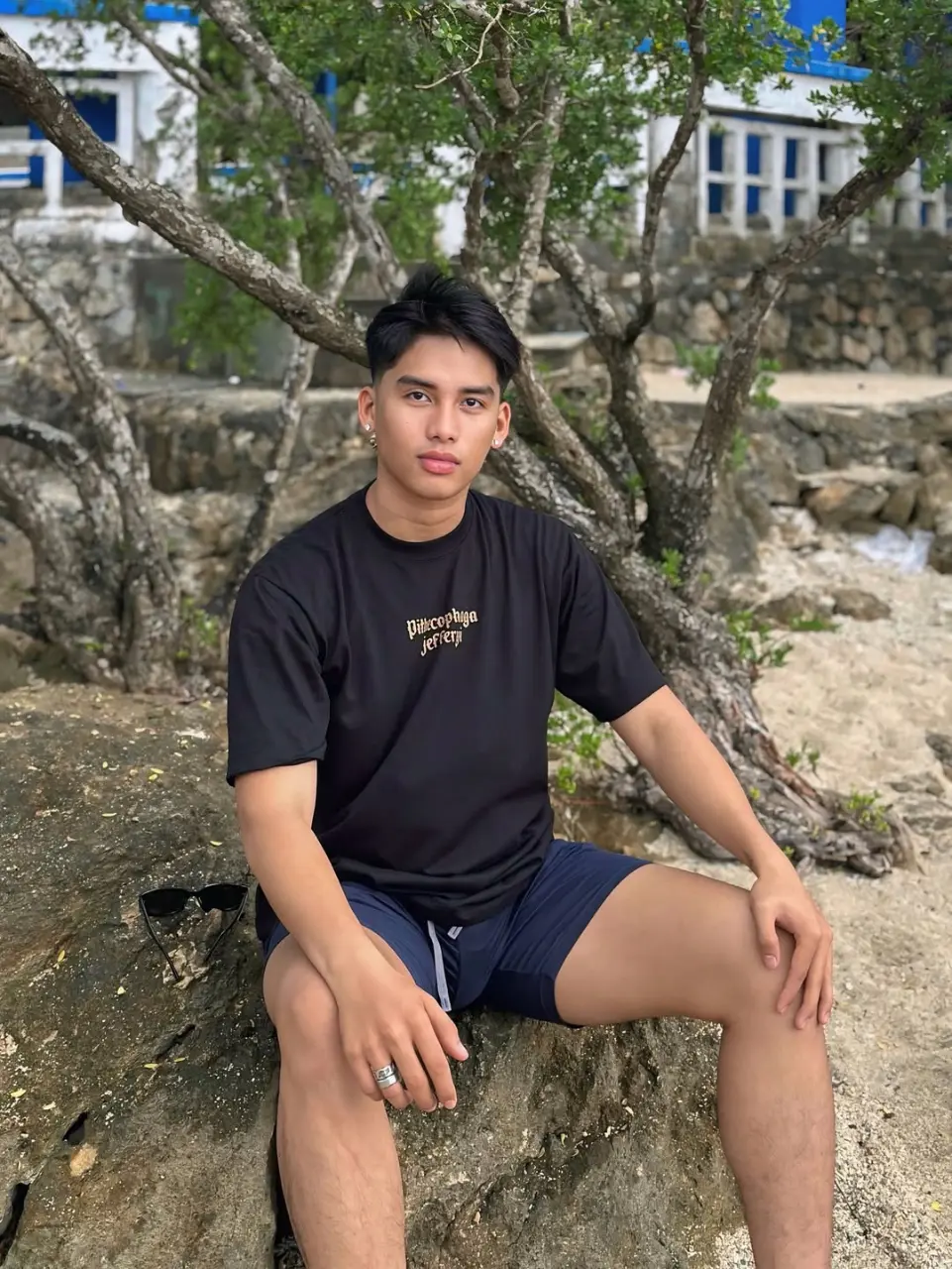 Visual Artist : Mark James Valdez