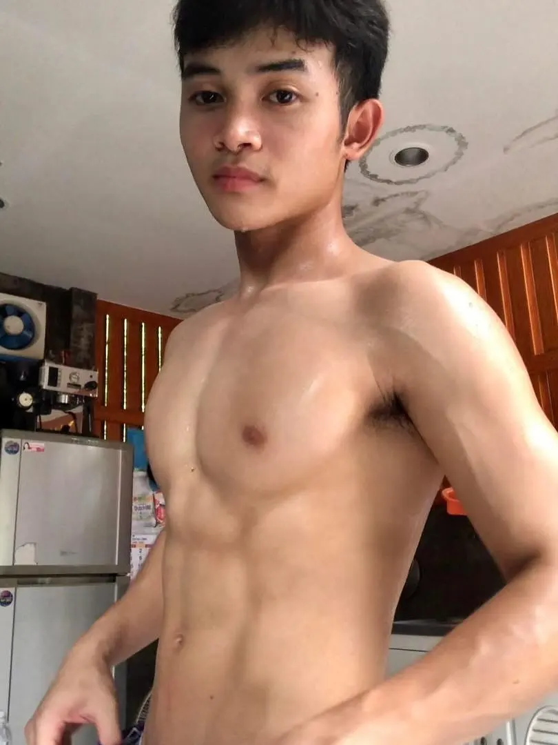 แฉะแล้วเคยอม