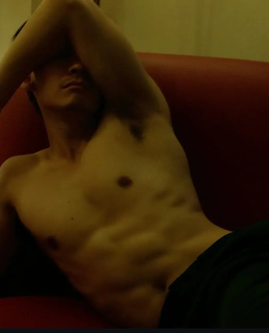 แฉะแล้วเคยอม