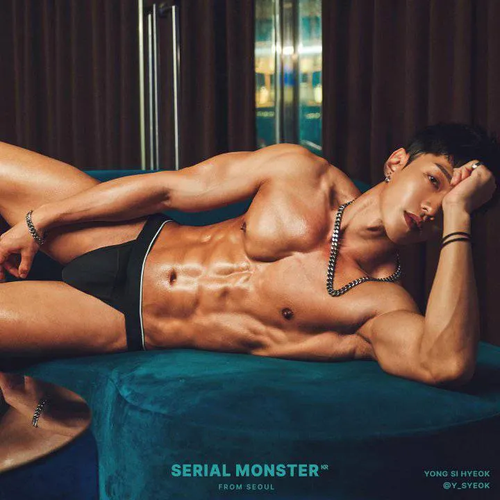 หนุ่มเกาหลีงานดี มีวาร์ป ( IG : y_syeok )