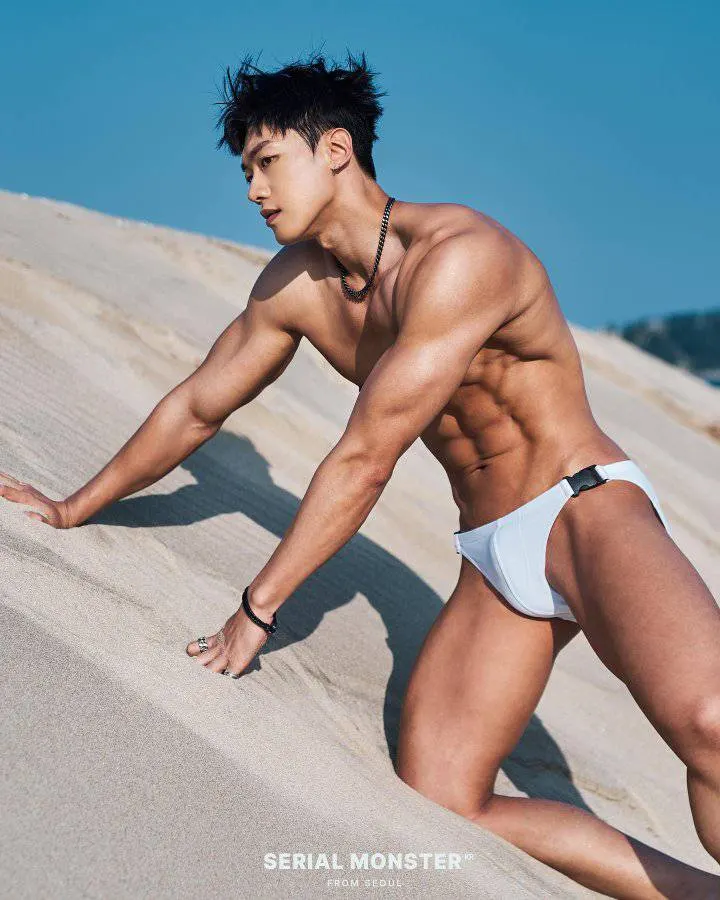 หนุ่มเกาหลีงานดี มีวาร์ป ( IG : y_syeok )