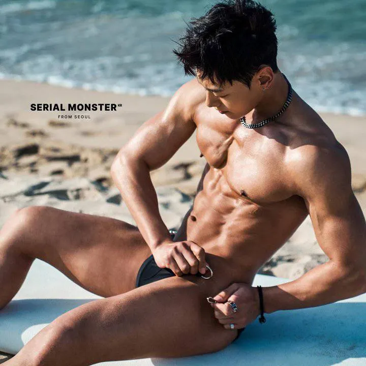 หนุ่มเกาหลีงานดี มีวาร์ป ( IG : y_syeok )