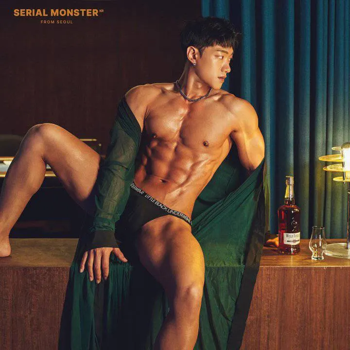 หนุ่มเกาหลีงานดี มีวาร์ป ( IG : y_syeok )