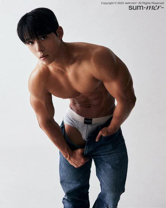 หนุ่มเกาหลีงานดี มีวาร์ป ( IG : sungdaehada )