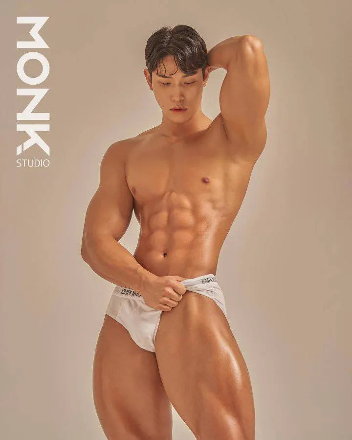 หนุ่มเกาหลีงานดี มีวาร์ป ( IG : sungdaehada )