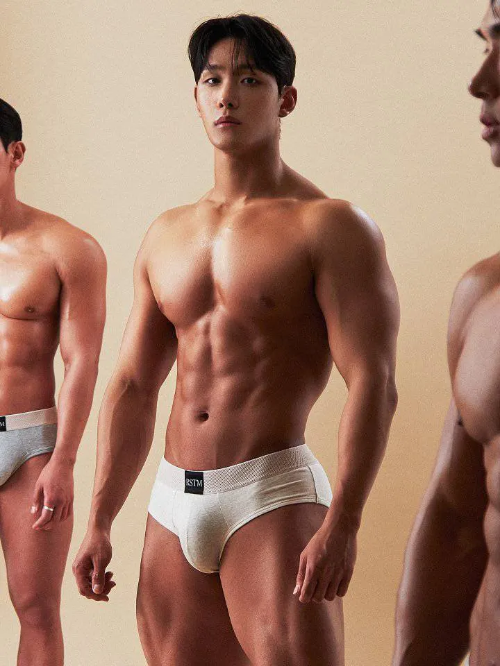 หนุ่มเกาหลีงานดี มีวาร์ป ( IG : sungdaehada )