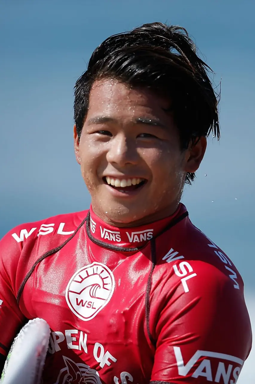 Professional surfer :  hiroto ohhara