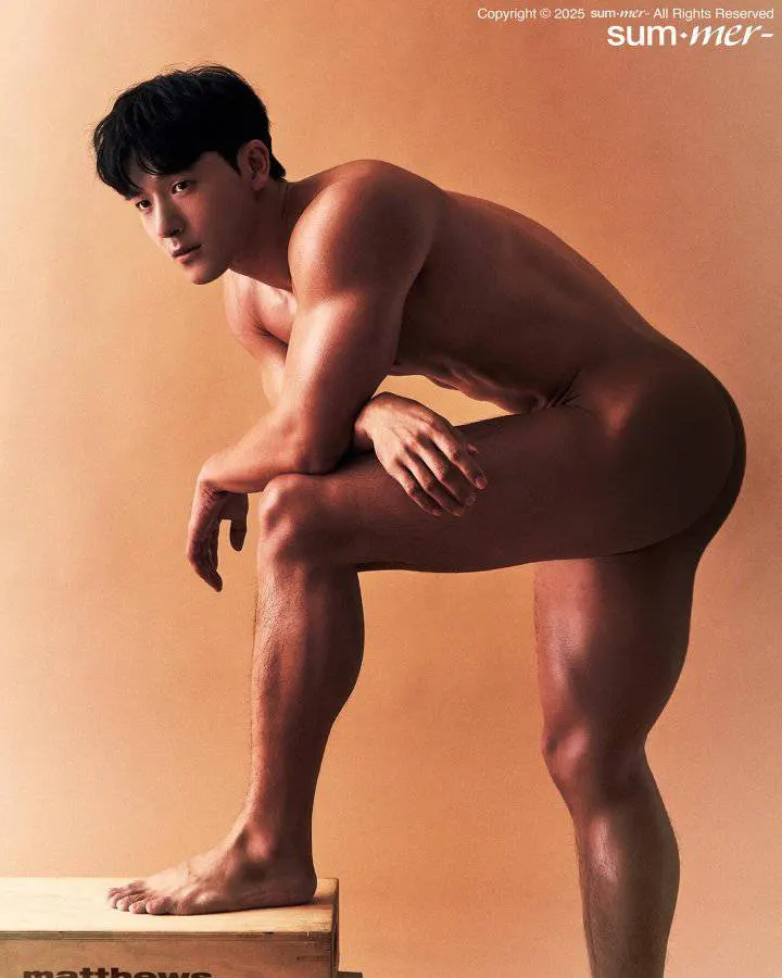 หนุ่มเกาหลีงานดี มีวาร์ป ( IG : hirit_______ )