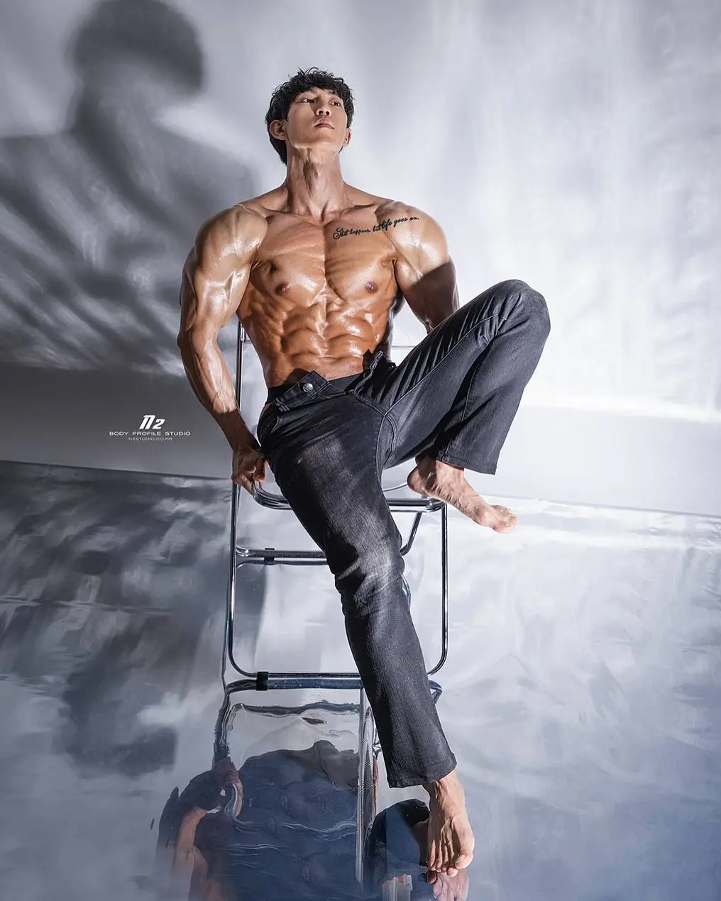 หนุ่มเกาหลีงานดี มีวาร์ป ( IG : j._.wooooo )