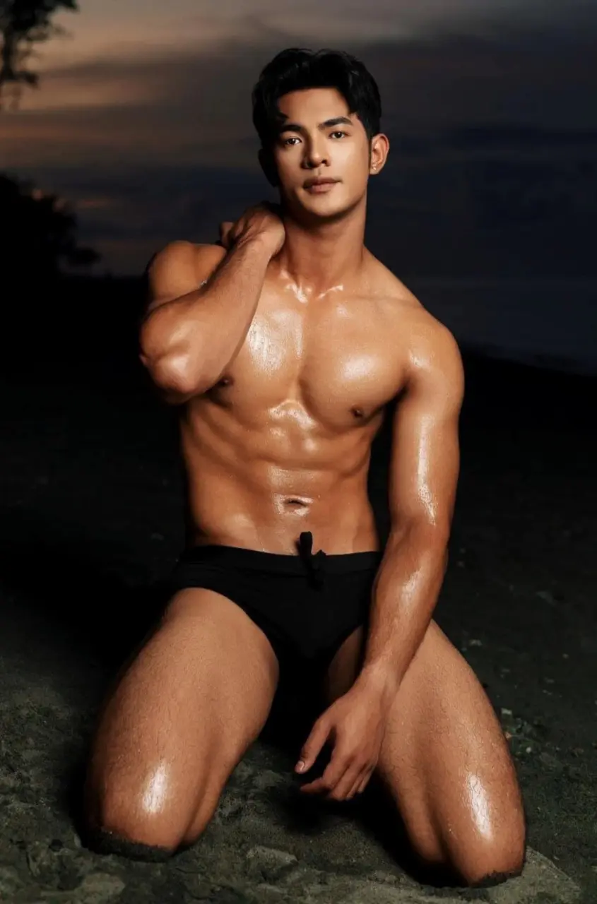 Model & Actor : AL Wittaya Suwannathep