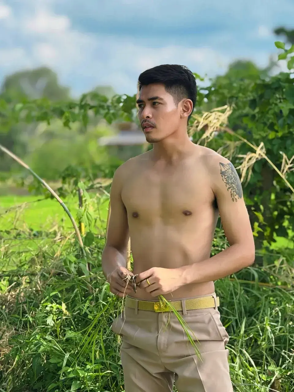 เข้มข้นล้นออกปาก