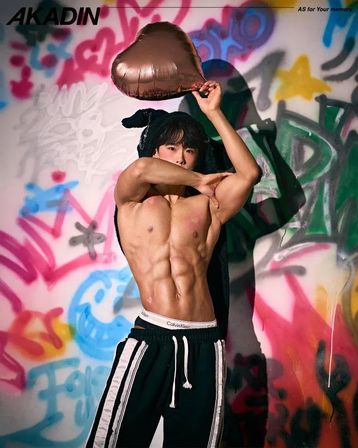 หนุ่มเกาหลีงานดี มีวาร์ป ( IG : kong.dory )