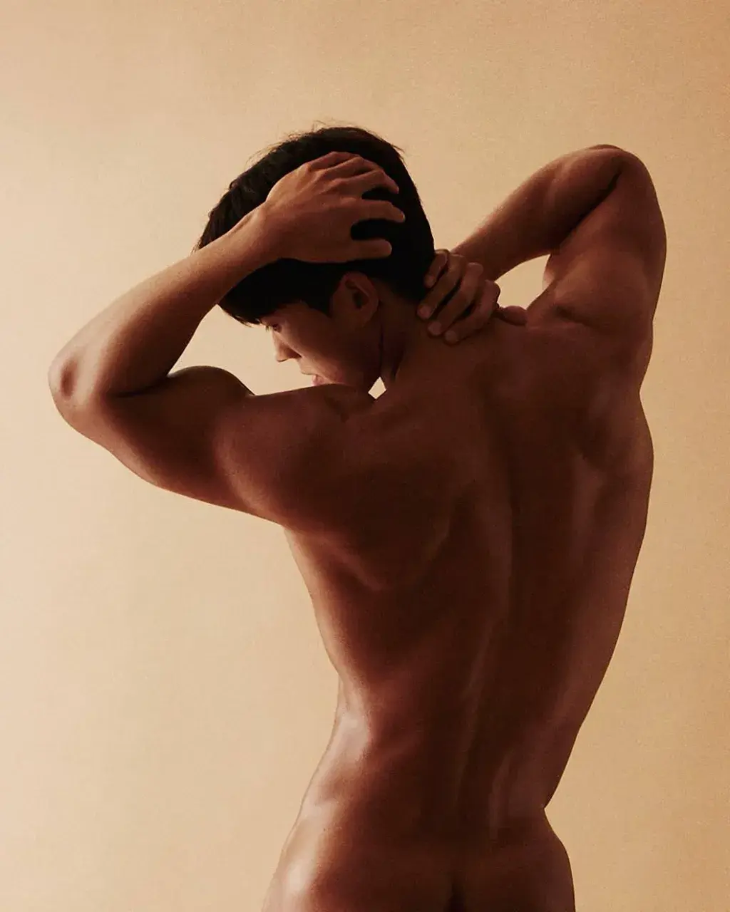 หนุ่มเกาหลีงานดี มีวาร์ป ( IG : kong.dory )