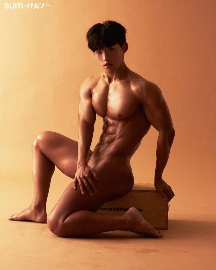 หนุ่มเกาหลีงานดี มีวาร์ป ( IG : kong.dory )