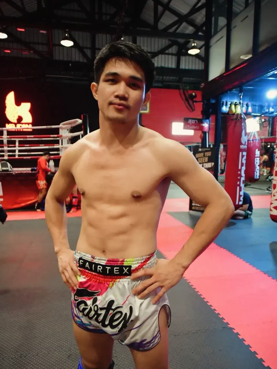 คมและเข้มข้น