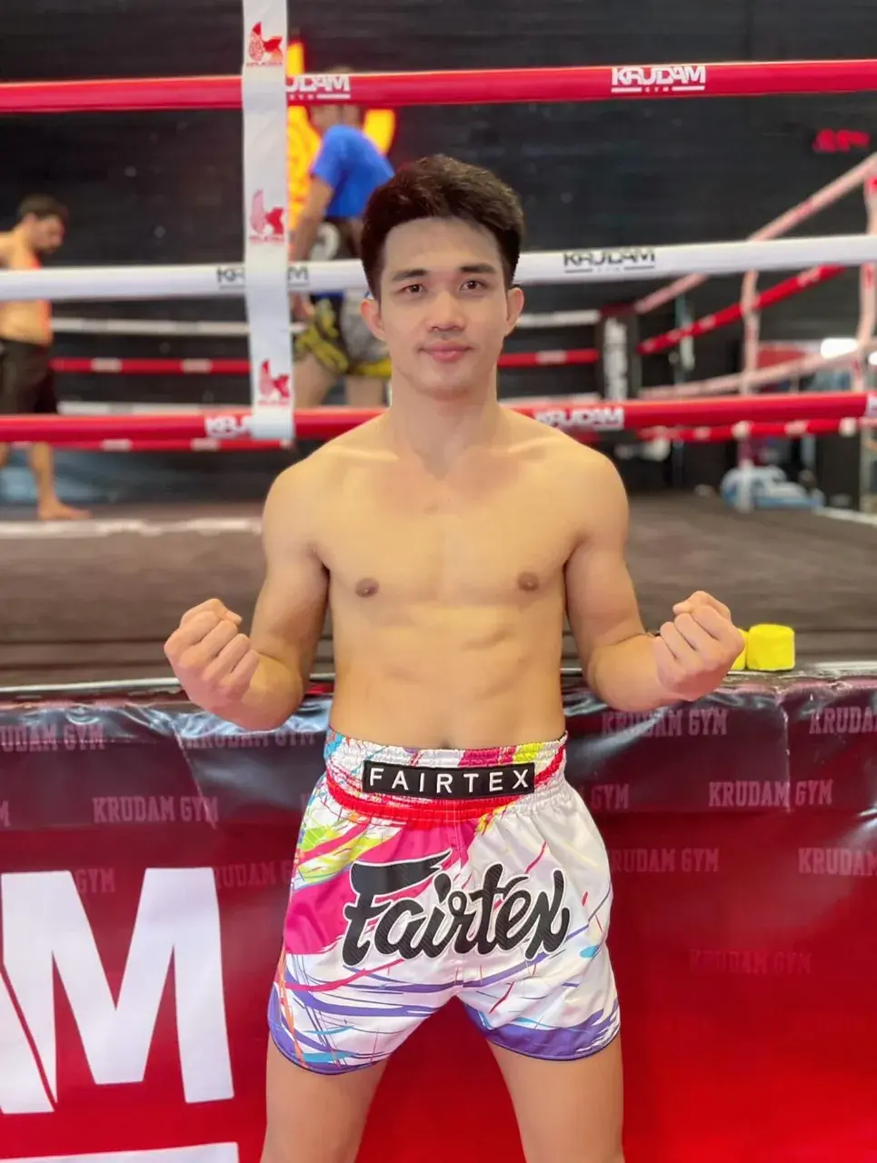 คมและเข้มข้น