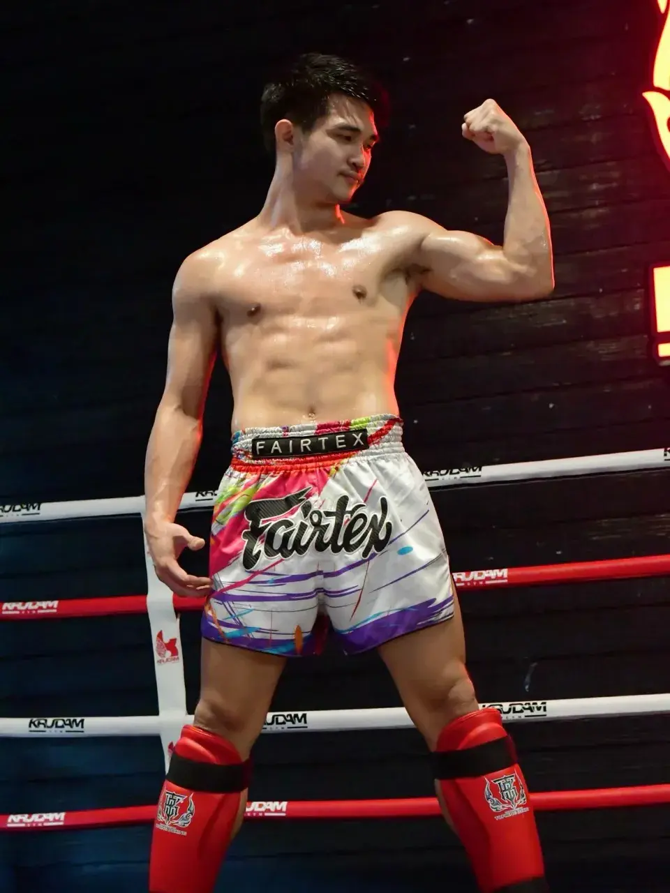 คมและเข้มข้น