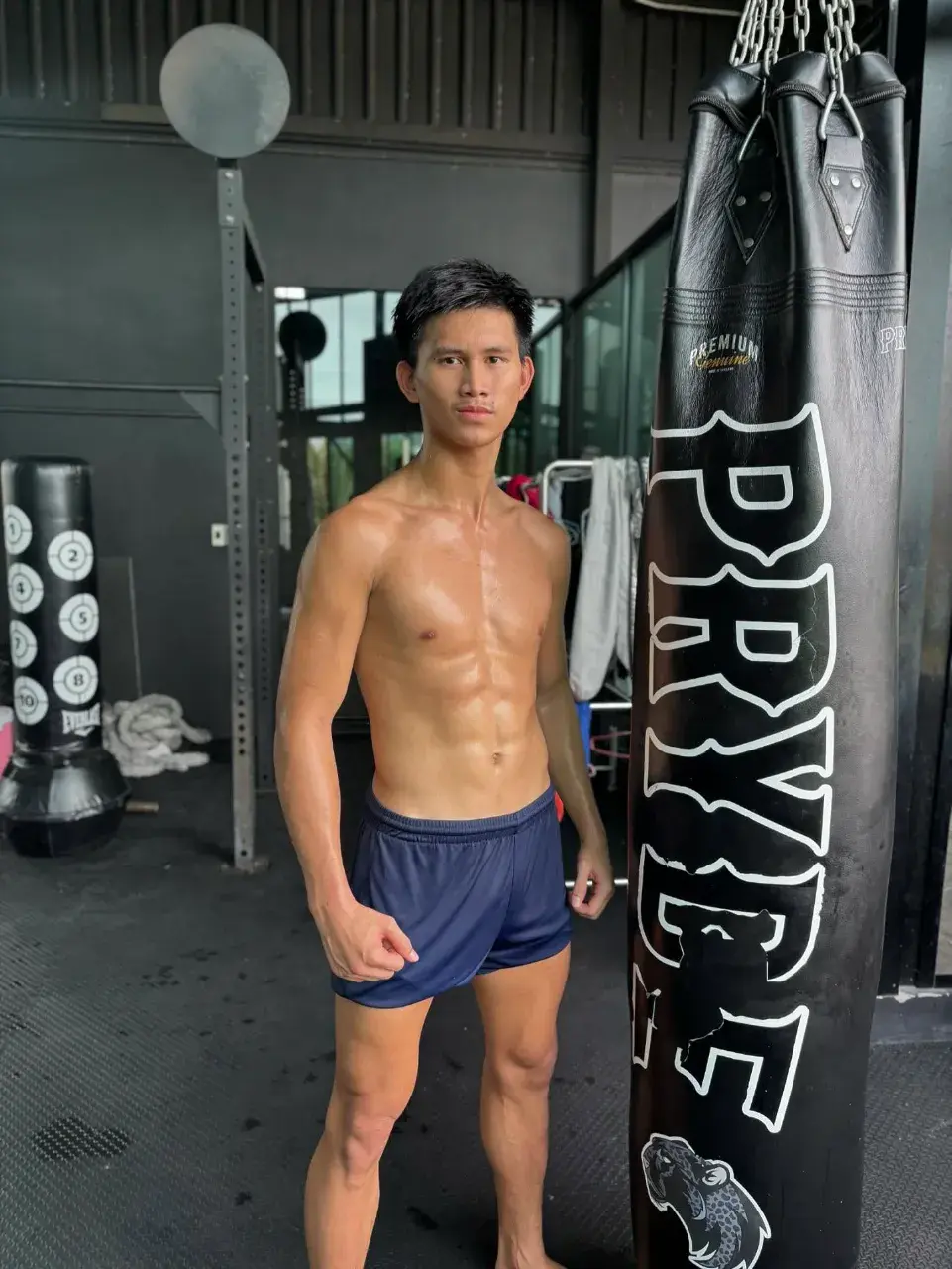 คมและเข้มข้น