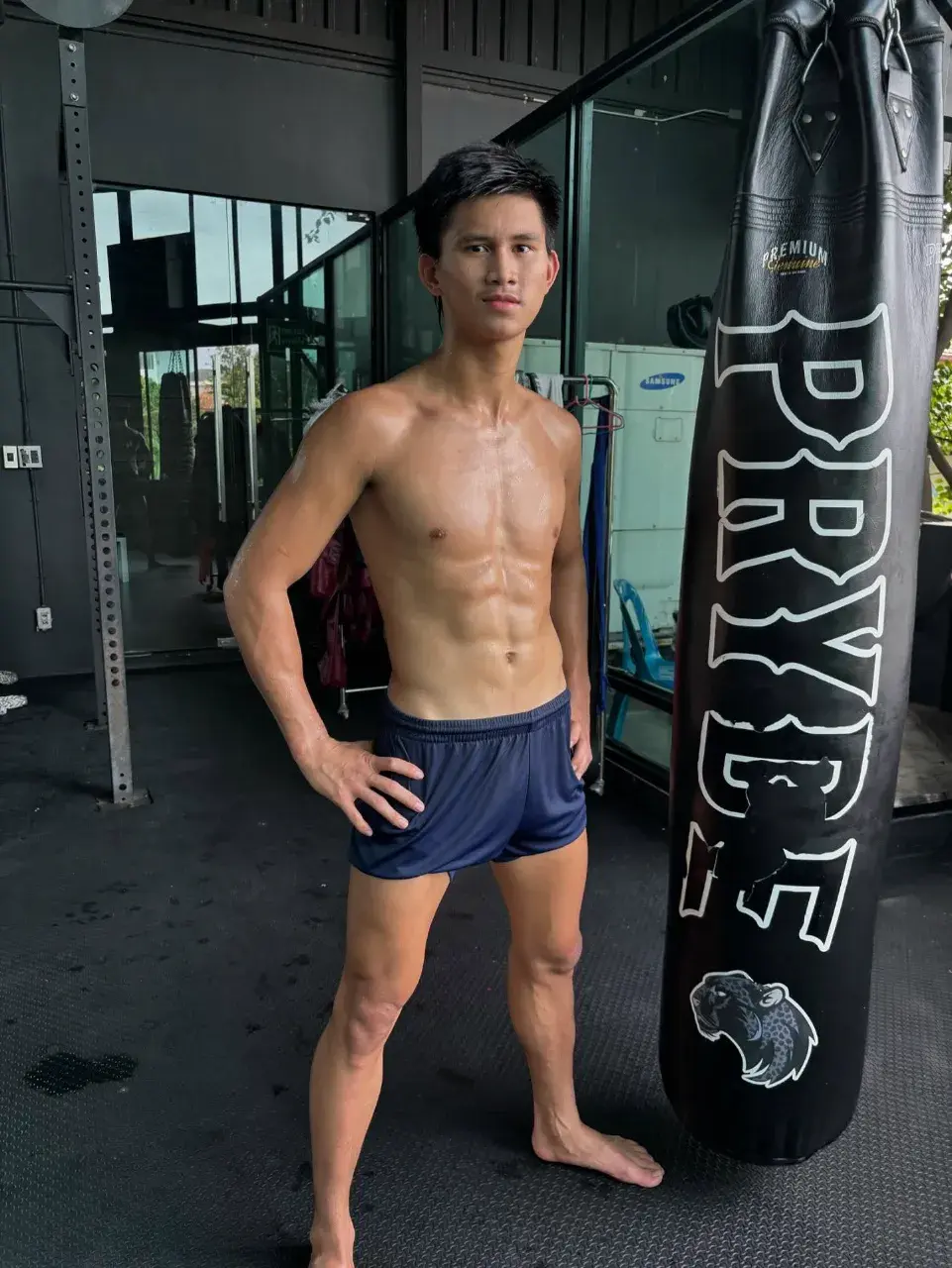 คมและเข้มข้น