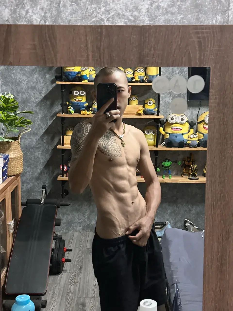 หลงไหลในเรือนร่าง