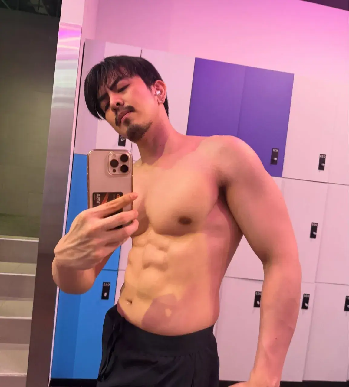 หลงกายหนุ่มเซอร์