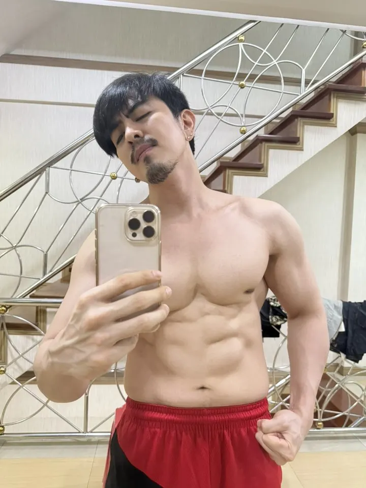 หลงกายหนุ่มเซอร์