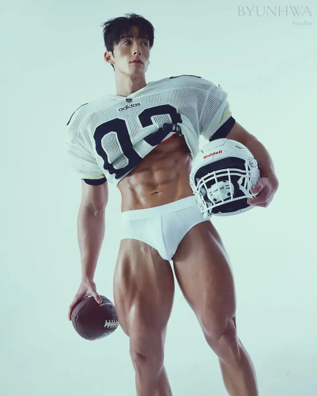 หนุ่มเกาหลีงานดี มีวาร์ป ( IG : hongbuzz_99 )