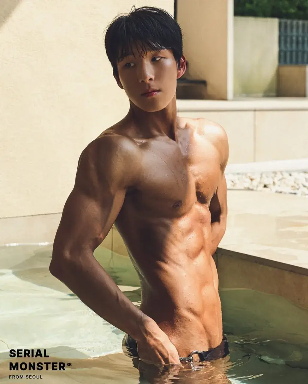 หนุ่มเกาหลีงานดี มีวาร์ป ( IG : _ybb_j )