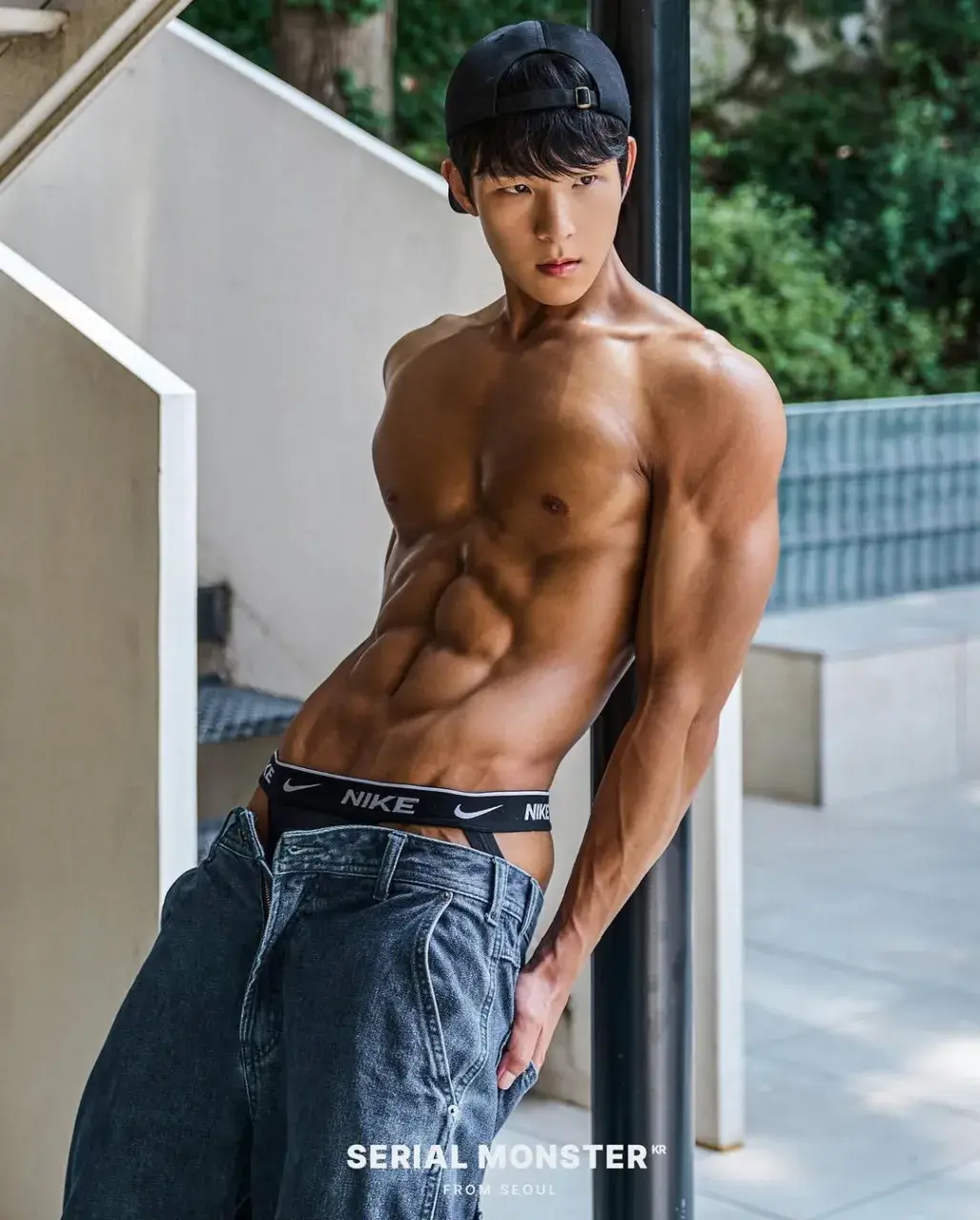 หนุ่มเกาหลีงานดี มีวาร์ป ( IG : _ybb_j )