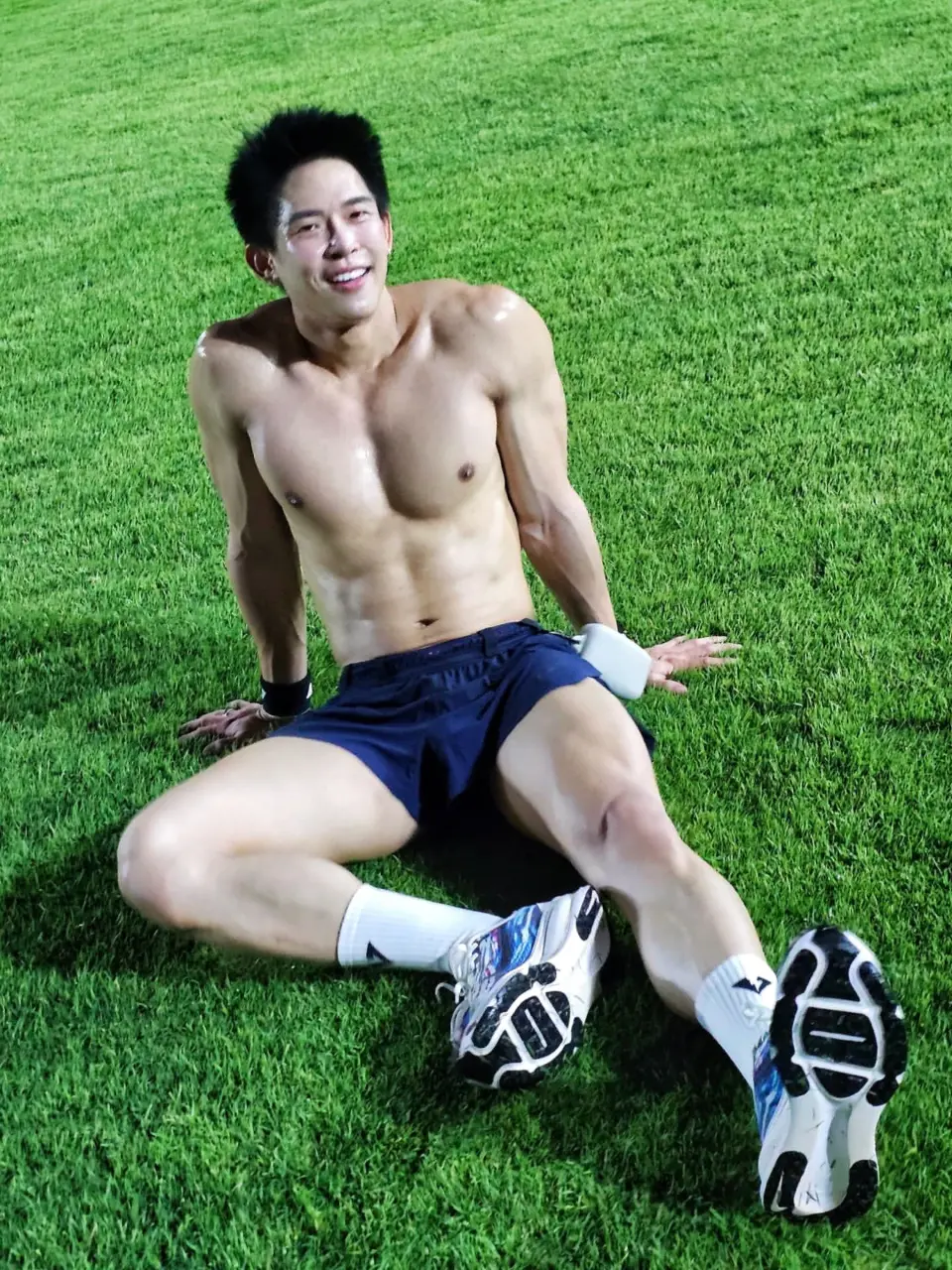 Cool GUY : Jirateep Hongrattanakorn