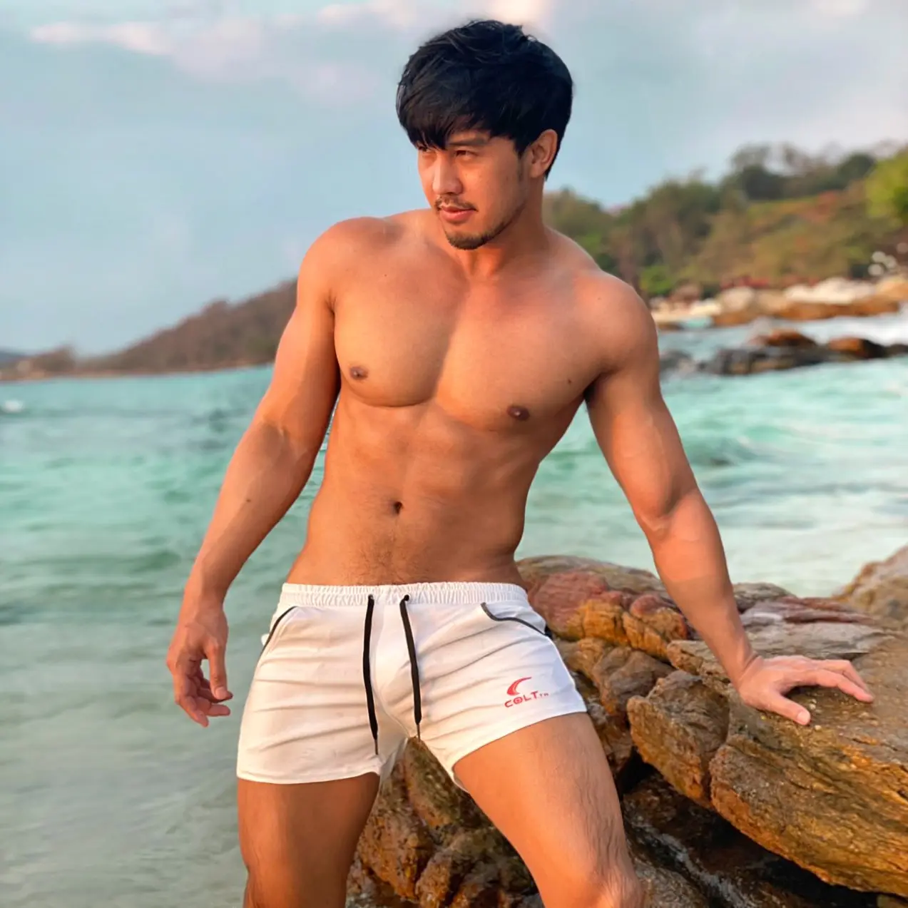 Swimsuit : Kawin Ngamdee