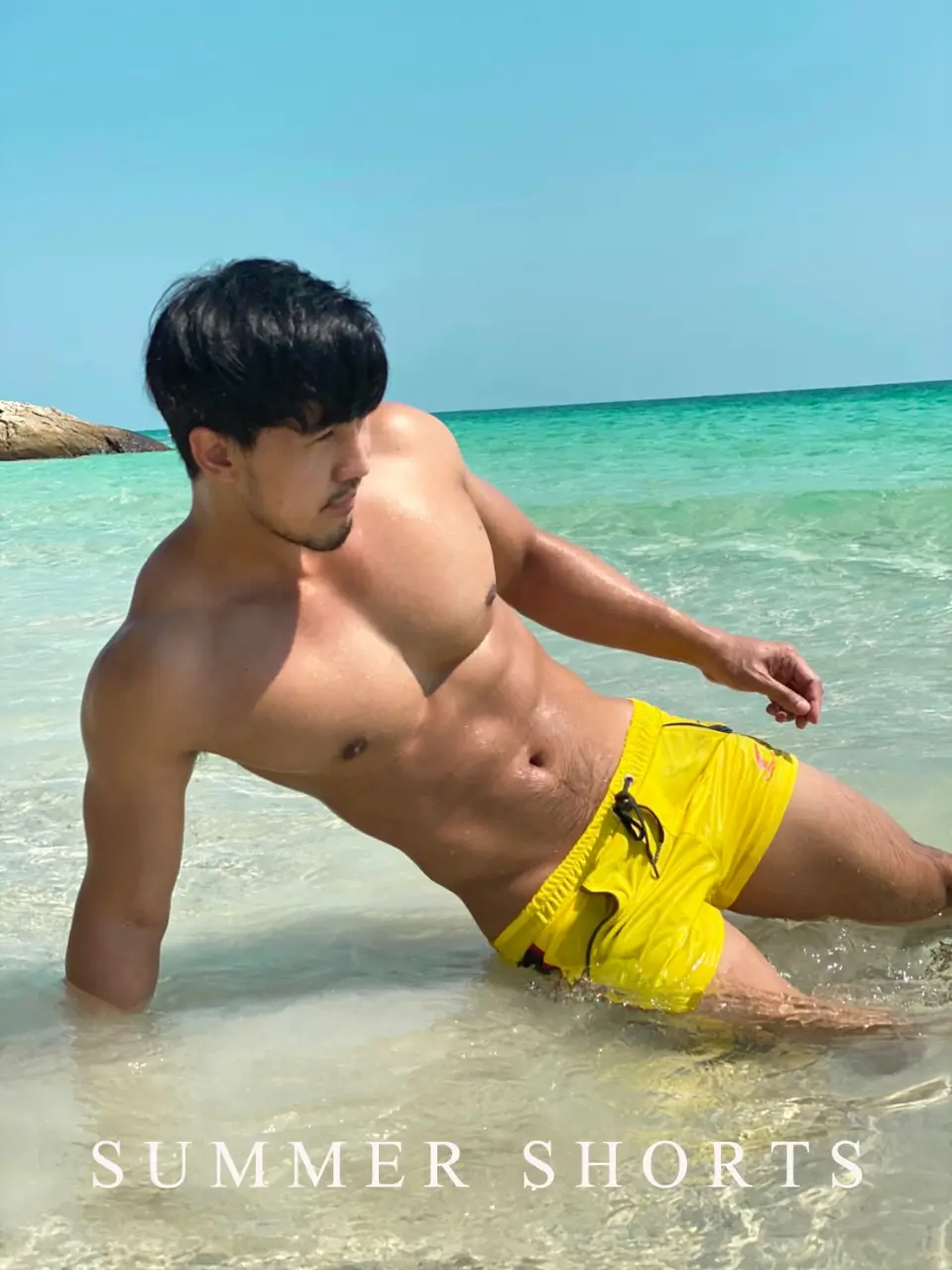 Swimsuit : Kawin Ngamdee