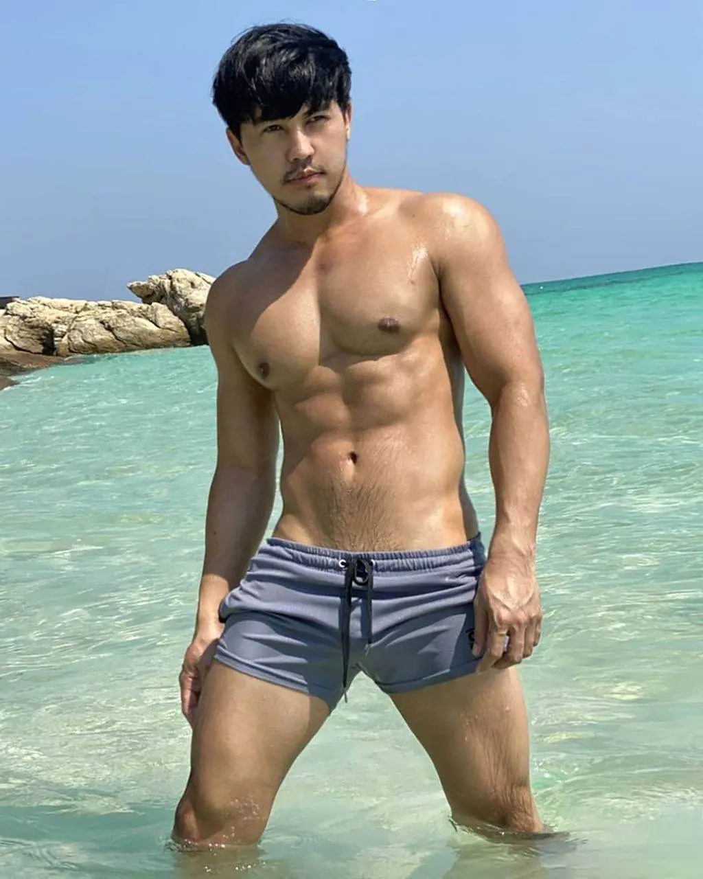 Swimsuit : Kawin Ngamdee