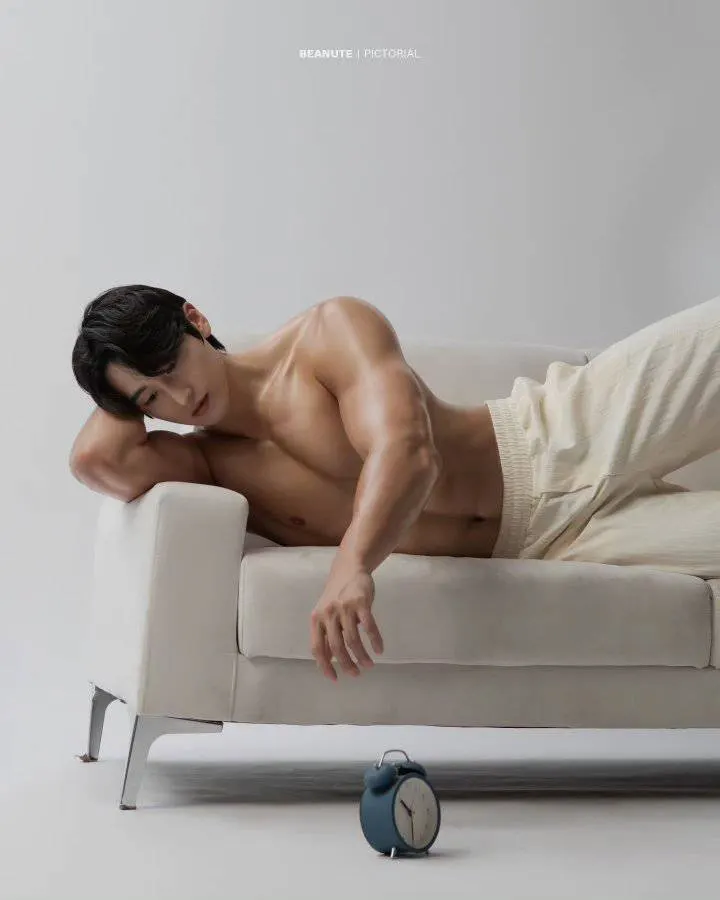 หนุ่มเกาหลีงานดี มีวาร์ป ( IG : 1saem_ )