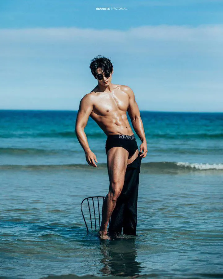 หนุ่มเกาหลีงานดี มีวาร์ป ( IG : 1saem_ )