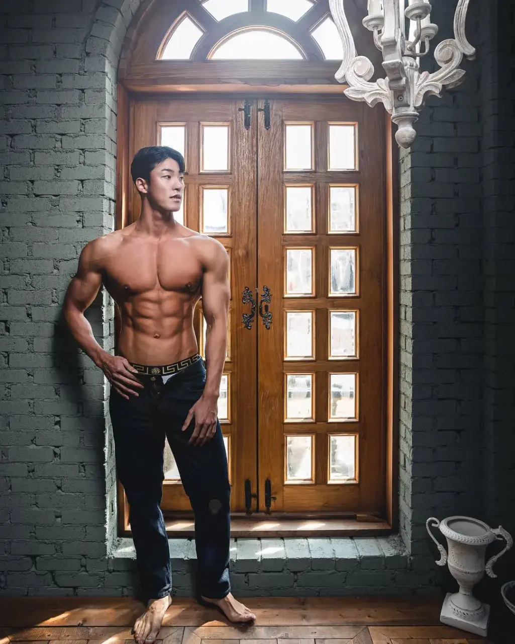 หนุ่มเกาหลีงานดี มีวาร์ป ( IG : kinggym_187 )